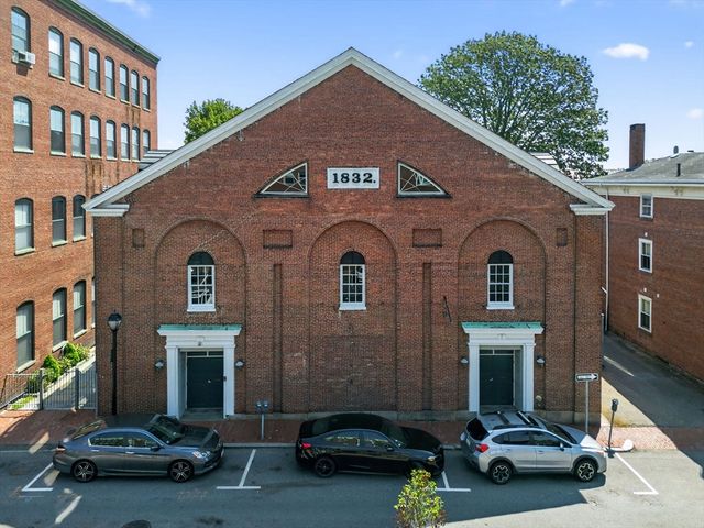 7 Crombie St 4, Salem, MA 01970