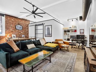 7 Crombie St 4, Salem, MA 01970