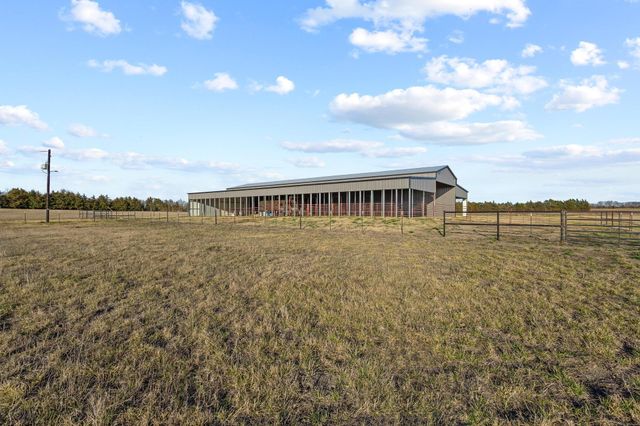 2477 County Road 23110, Paris, TX 75460