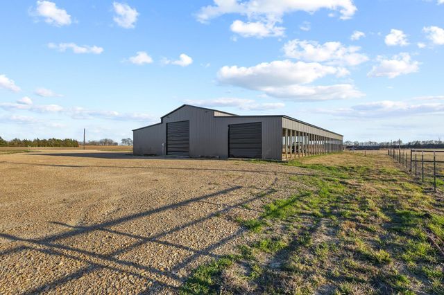 2477 County Road 23110, Paris, TX 75460