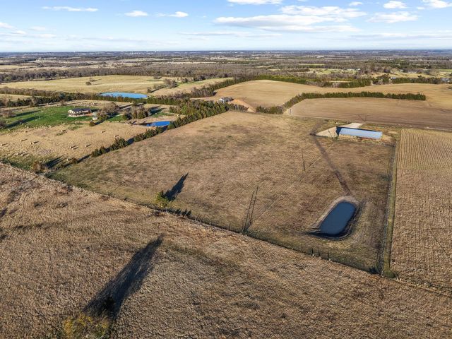 2477 County Road 23110, Paris, TX 75460