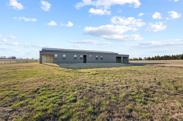 2477 County Road 23110, Paris, TX 75460