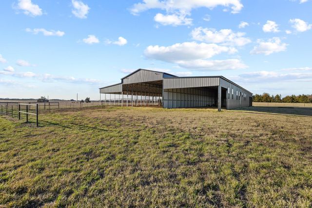 2477 County Road 23110, Paris, TX 75460