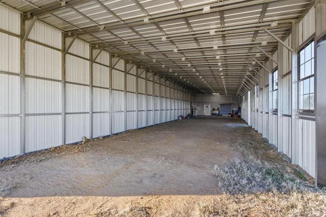 2477 County Road 23110, Paris, TX 75460