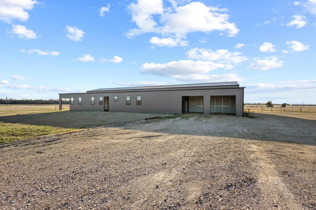 2477 County Road 23110, Paris, TX 75460