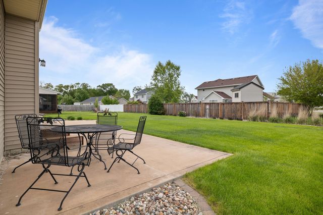 6250 NW 49th Street, Johnston, IA 50131