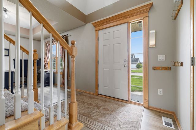 6250 NW 49th Street, Johnston, IA 50131