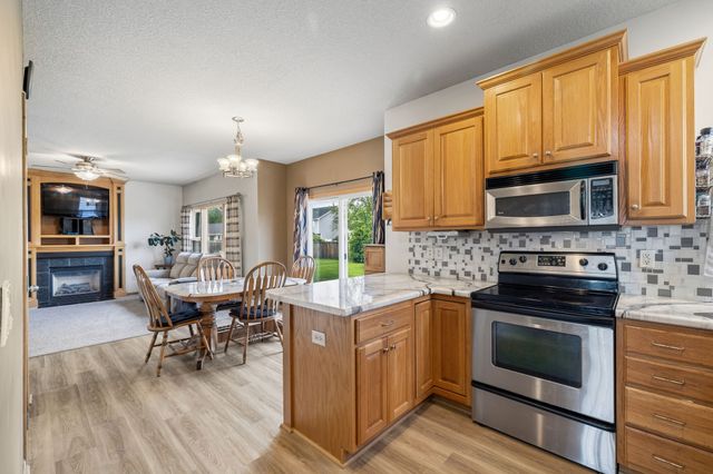 6250 NW 49th Street, Johnston, IA 50131