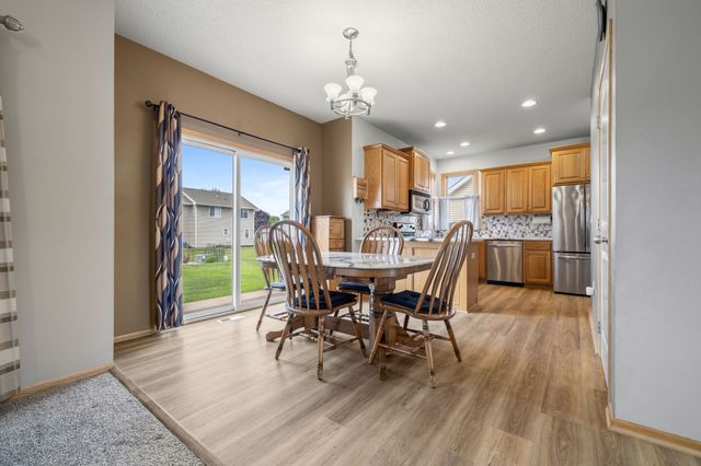 6250 NW 49th Street, Johnston, IA 50131