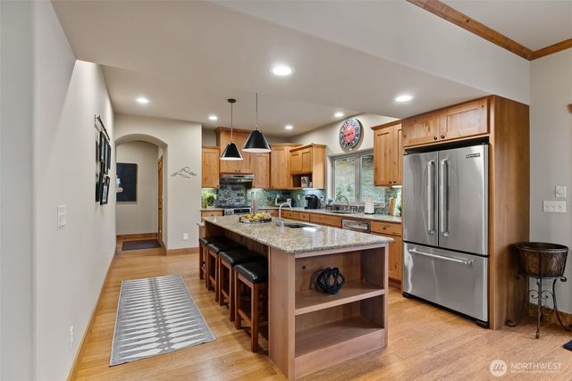 191 Whisper Creek Road, Cle Elum, WA 98922