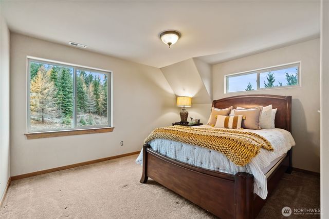 191 Whisper Creek Road, Cle Elum, WA 98922