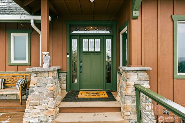 191 Whisper Creek Road, Cle Elum, WA 98922