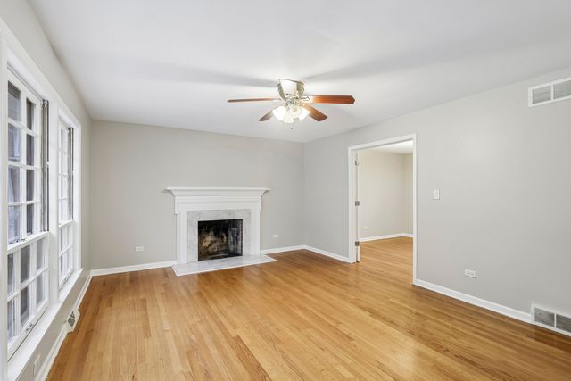 16919 School Street, South Holland, IL 60473