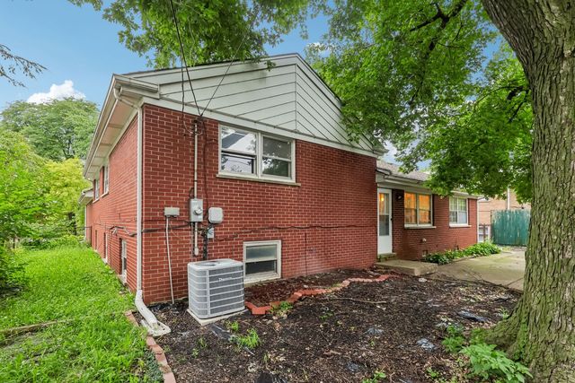 16919 School Street, South Holland, IL 60473