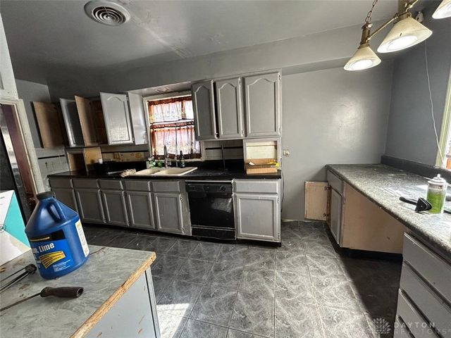 3120 Harvard Boulevard, Dayton, OH 45406