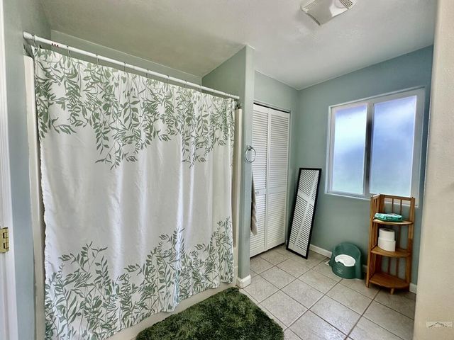 490 S Archdale Dr, Pueblo West, CO 81007