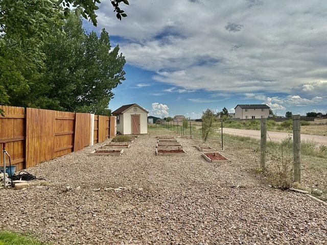 490 S Archdale Dr, Pueblo West, CO 81007