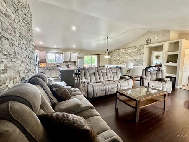 490 S Archdale Dr, Pueblo West, CO 81007
