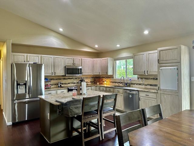 490 S Archdale Dr, Pueblo West, CO 81007