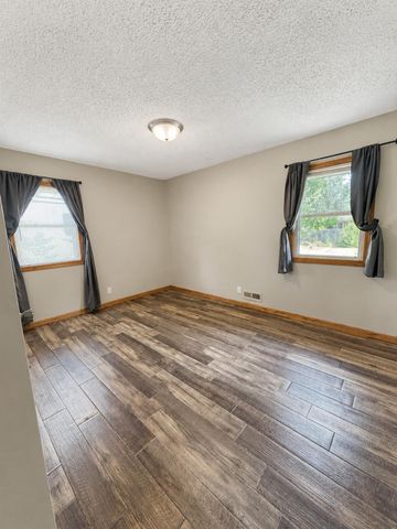 11219 Bittersweet Street NW, Coon Rapids, MN 55433
