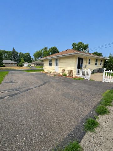 11219 Bittersweet Street NW, Coon Rapids, MN 55433