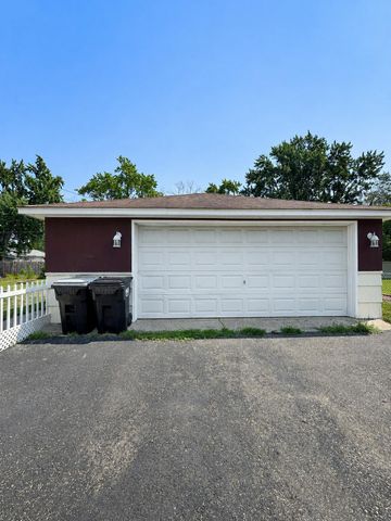 11219 Bittersweet Street NW, Coon Rapids, MN 55433