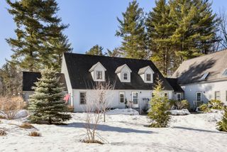 5 Glengarry Drive # 5, Stratham, NH 03885