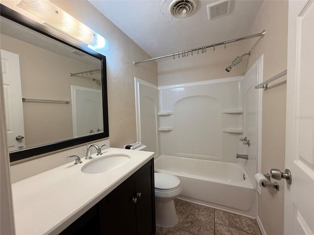 438 PERDITA AVENUE, Edgewater, FL 32132