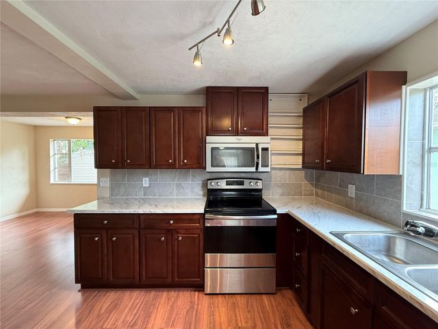 438 PERDITA AVENUE, Edgewater, FL 32132