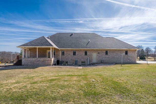 21927 71st Avenue N, Port Byron, IL 61275