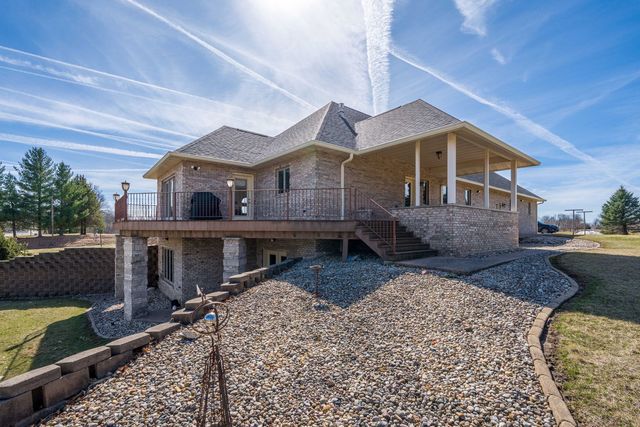 21927 71st Avenue N, Port Byron, IL 61275