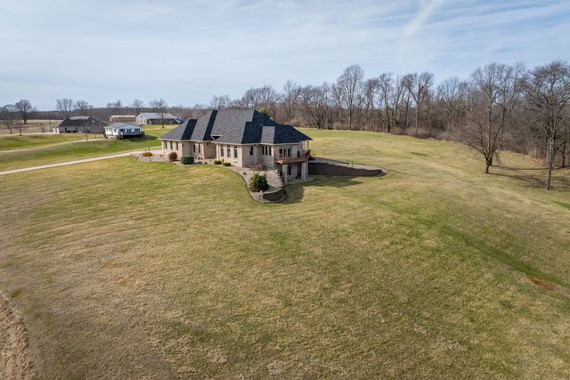 21927 71st Avenue N, Port Byron, IL 61275