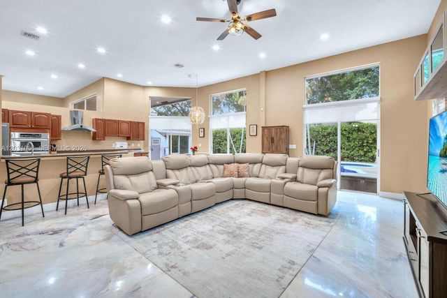 1776 W Eagle Trace Boulevard W, Coral Springs, FL 33071