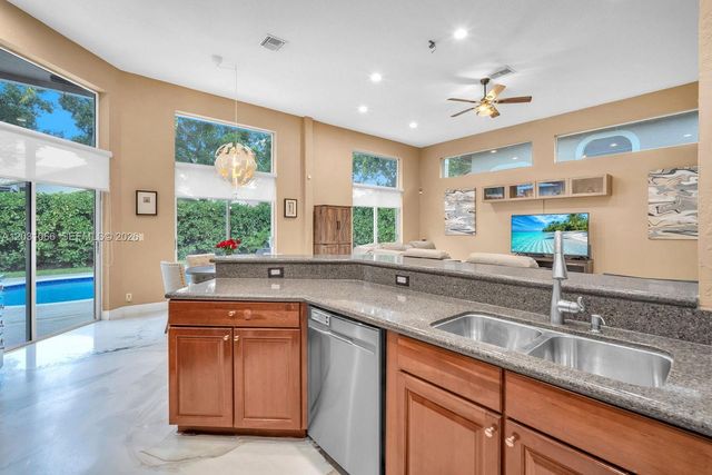 1776 W Eagle Trace Boulevard W, Coral Springs, FL 33071