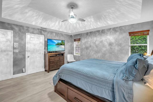 1776 W Eagle Trace Boulevard W, Coral Springs, FL 33071