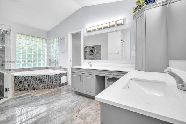 1776 W Eagle Trace Boulevard W, Coral Springs, FL 33071