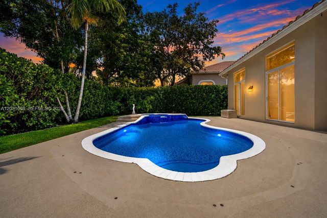 1776 W Eagle Trace Boulevard W, Coral Springs, FL 33071