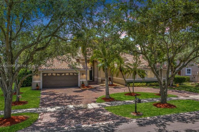 1776 W Eagle Trace Boulevard W, Coral Springs, FL 33071