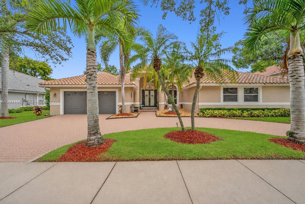 1776 W Eagle Trace Boulevard W, Coral Springs, FL 33071