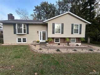 4 Buckingham Drive, Washington, MO 63090