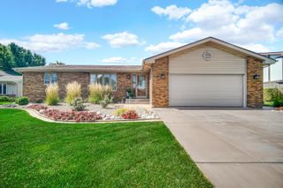 2550 Fossil Stone Road, Dyer, IN 46311