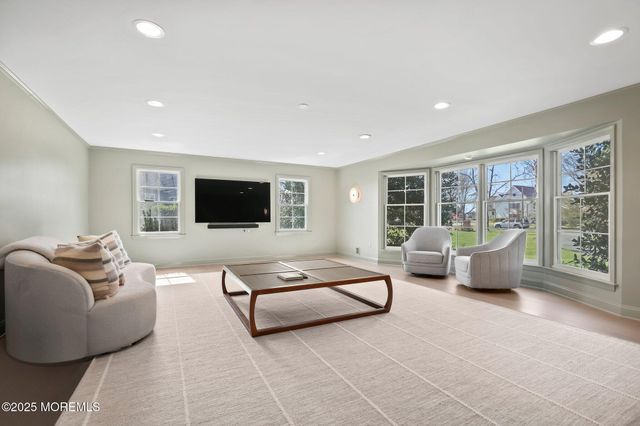 92 Gooseneck Point Road, Oceanport, NJ 07757