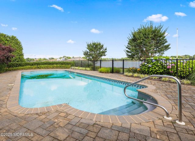92 Gooseneck Point Road, Oceanport, NJ 07757
