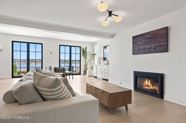 92 Gooseneck Point Road, Oceanport, NJ 07757