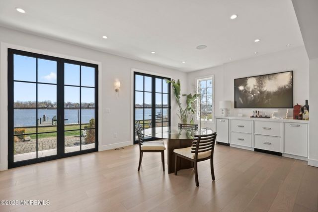 92 Gooseneck Point Road, Oceanport, NJ 07757