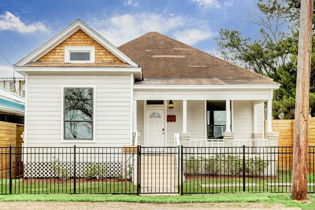 2721 Engelke Street, Houston, TX 77003