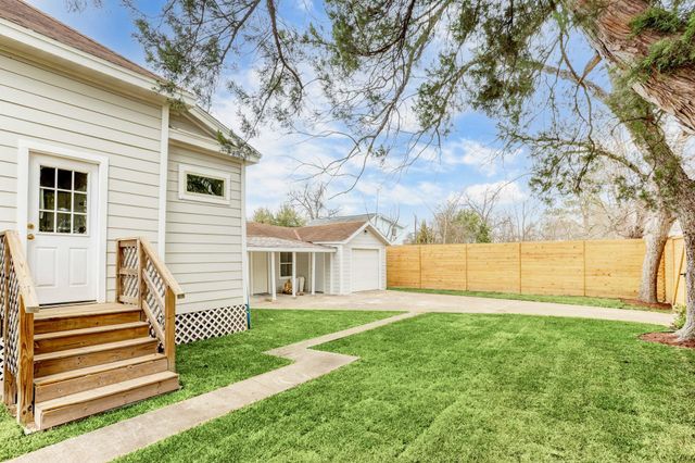 2721 Engelke Street, Houston, TX 77003
