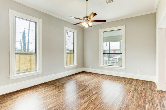 2721 Engelke Street, Houston, TX 77003