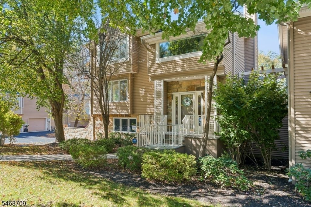 228 Clarken Dr, West Orange Twp., NJ 07052 — photo 2