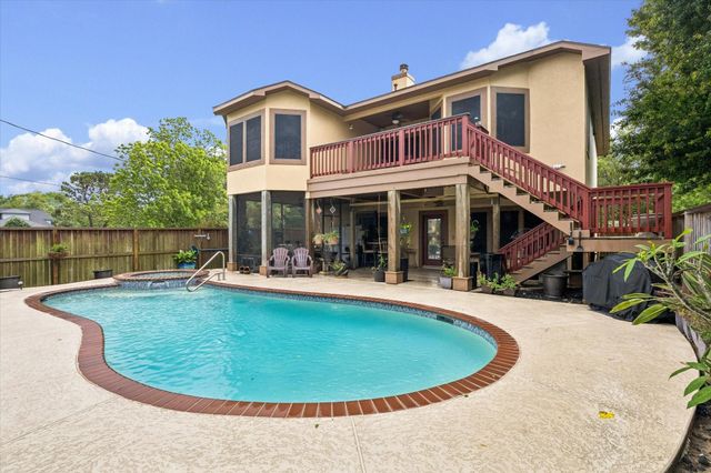 3040 Bayshore Drive 3, Bacliff, TX 77518